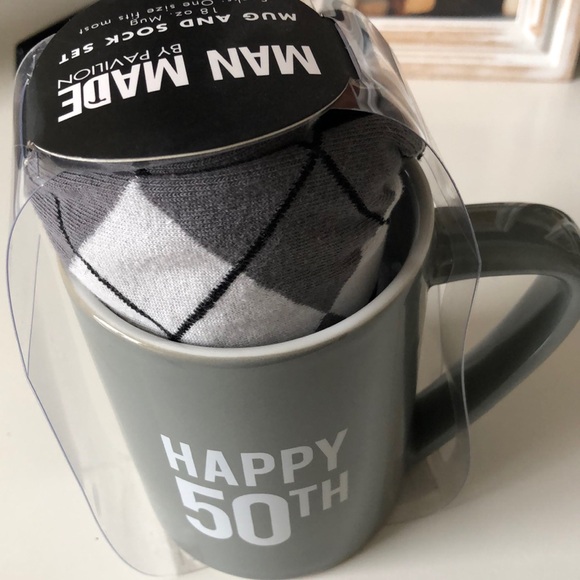 ☕️🧦 Happy 50th Birthday mug & socks set - Picture 1 of 5